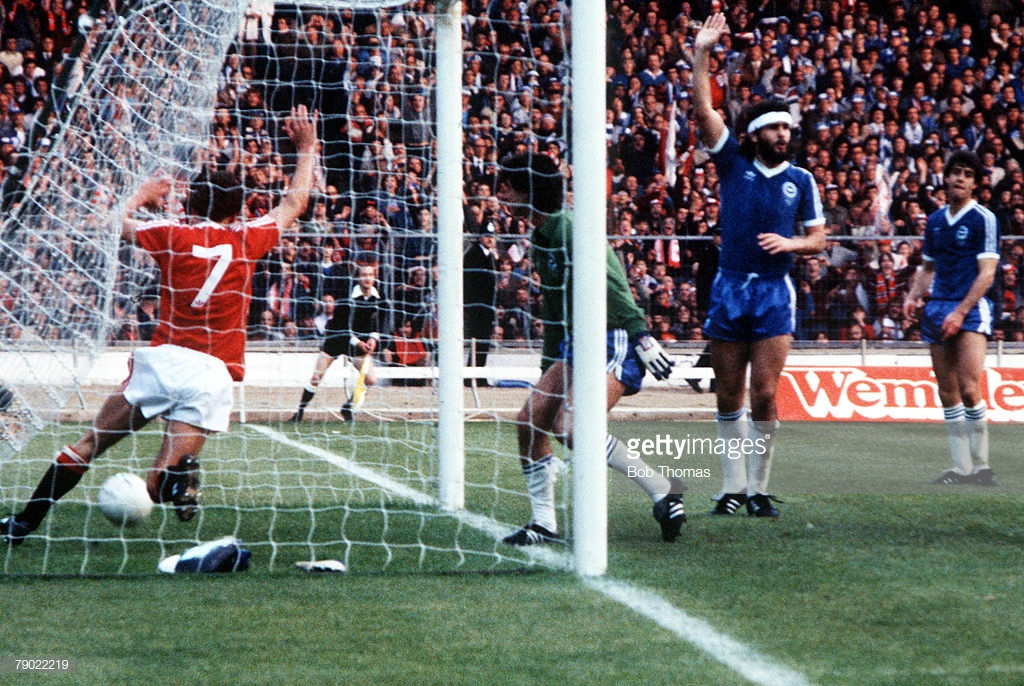 robbo-83-in-net.jpg